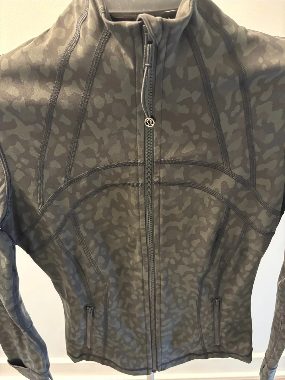 Lululemon Define Jacket Luxtreme ~ 6 ~ Formation Camo Evergreen Multi